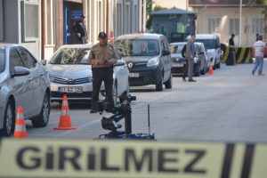Bilecik İl Emniyet Müdürlüğü karşısında şüpheli çanta paniği