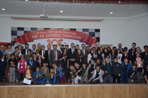 Satranç turnuvası ödülleri sahiplerini buldu