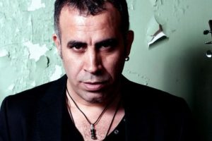 Haluk Levent'ten hayranlarına müjde! 17 şarkılık...