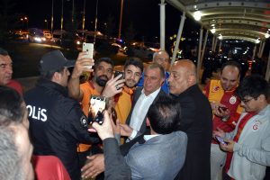 Galatasaray, Sivas'tan ayrıldı