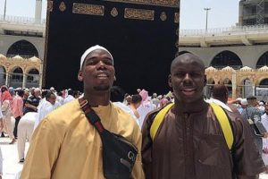 Pogba'dan Kâbe ziyareti