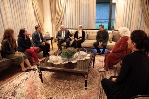 Binali Yıldırım iftarda Yılmaz ailesini evinde misafir etti