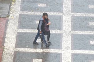 Samsun'da sağanak yağış hayatı olumsuz etkiledi