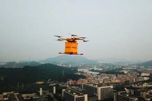 Drone ile kargo teslimatı 8 dakikaya indirildi
