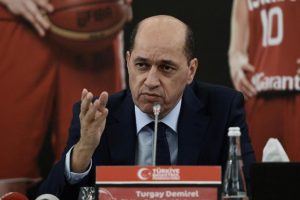 FIBA Avrupa Başkanı Demirel'den Türkoğlu'na sert eleştiri