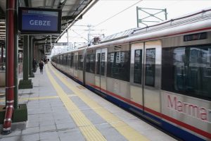 Banliyö hattını kullanan yolcu sayısı 24 milyona yaklaştı