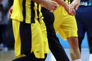 Fenerbahçe Beko avantajı kaptı
