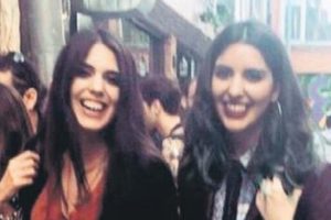 Ünlü sanatçı Ahmet Selçuk İlkan'ın kızları lazer epilasyonla yandı