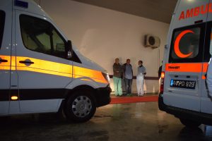 Alt geçide atladı otomobil çarptı öldü