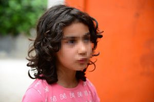 Üvey anne şiddetinden kurtulan çocuk koruma altında