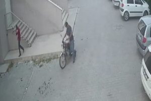 24 saniyede 'pes' dedirten hırsızlık