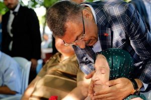 Fuat Oktay'dan Darülaceze'ye bayram ziyareti