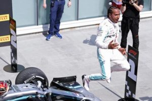 Tartışmalı yarışın galibi Hamilton! Kanada GP'sini saniyeler belirledi...
