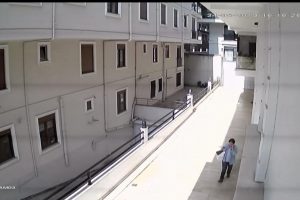 Evini, parasını ve altınlarını telefon dolandırıcılarına kaptırdı