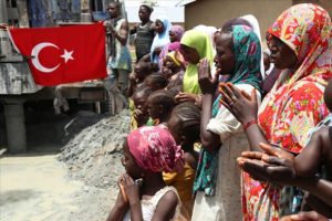 Gönüllü Türk kuruluşları Nijeryalıların temiz su ihtiyacını gidermeye çalışıyor