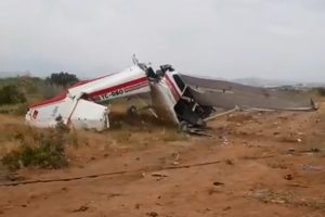 Eğitim uçağı düştü! 2 ölü, 1 yaralı