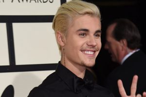 Justin Bieber'dan Tom Cruise'a kafes dövüşü teklifi