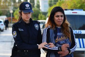 Bebeğini öldürdüğü iddia edilen anne: Birkaç tokat vurdum darbetmem söz konusu değildir