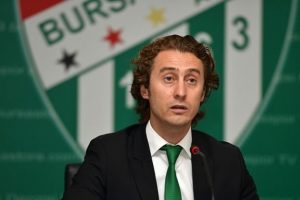 Mesut Mestan'a liste şoku!