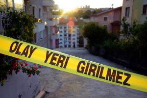Tartıştığı oğlunu silahla vurdu