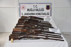 Muğla'da tarihi tüfek operasyonu