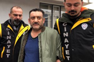 Bursa'da kargocuda eşini öldüren adam hakim karşısında