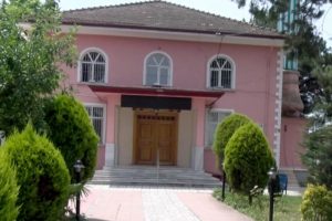 47 yıllık caminin kıblesi yanlış çıktı! ''Namazlarımızı bu şekilde kılmaya devam edeceğiz''