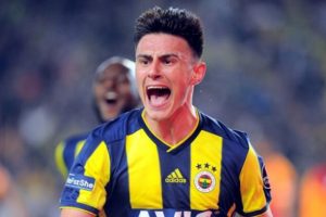 Eljif Elmas İtalya'da manşetlerden inmiyor