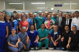 'Eş zamanlı karaciğer nakliyle' rekor denemesi başarıyla tamamlandı