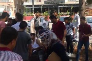 Okul çıkışı bıçaklı kavga