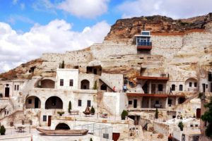 Tepki çeken asansöre ilişkin otel sahibinden açıklama