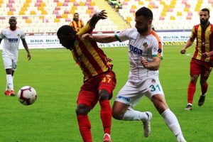 Evkur Yeni Malatyaspor, Kamara için teklifini sundu