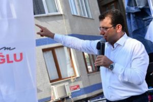 İmamoğlu: Dedemin mezarında gece vakti gizli çekim yapılmış