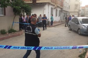 Bursa'da akılalmaz olay! Kavga ettiği şahsın aracını çalıştırıp direğe çarptı