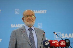 Karamollaoğlu: Seçim 2 parti arasındaymış gibi bir intiba oluşturuluyor