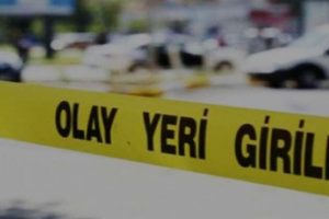 Tartıştığı annesini ekmek bıçağıyla öldürdü