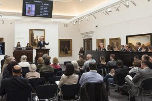Sotheby's müzayede evi 21 milyar liraya satıldı