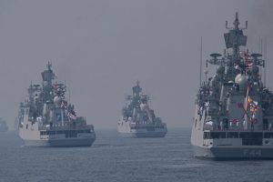 Hindistan, Körfez bölgesine savaş gemisi sevk etti