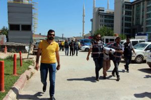 7 adrese eş zamanlı operasyon! Yakalandılar