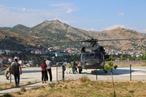 Dağcılar ayıların saldırısına uğradı