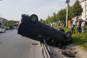 Esenyurt TEM Bağlantı yolunda kaza: 2 yaralı