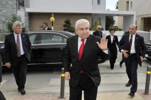 Rum Yönetimi'nin 6'ncı lideri Hristofyas hayatını kaybetti