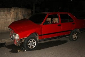 İki otomobil çarpıştı: 5 yaralı
