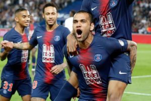 Fenerbahçe'den Dani Alves bombası!