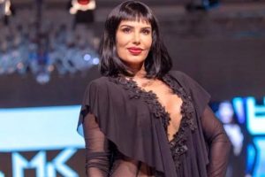 Hatice'den oy kullanma kombini