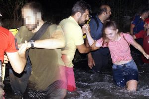 Mahsur kalan öğretmenler böyle kurtarıldı