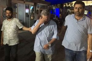 Camide genç kızı zorla öptü! ''Şeytana uydum''