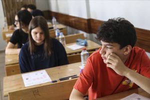 LGS'de 565 öğrenci tam puan aldı