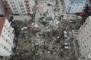 21 kişinin öldüğü Yeşilyurt Apartamanı davası ertelendi