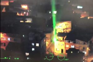 14 bin TL'lik ceza da uçaklara lazer tutanlara engel olamadı